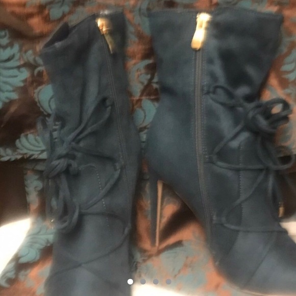 Women’s Booties - Picture 1 of 4